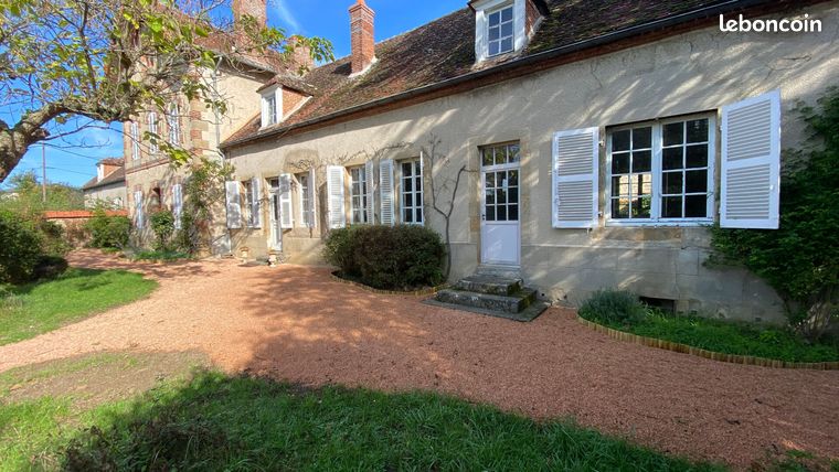 Maison 9 pièces 273 m²