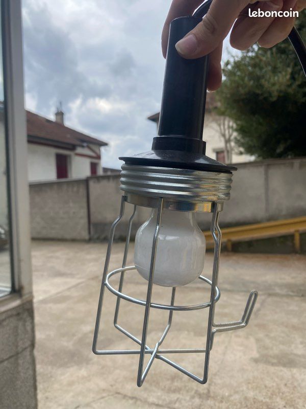 Lampadaire en fer (image 1)