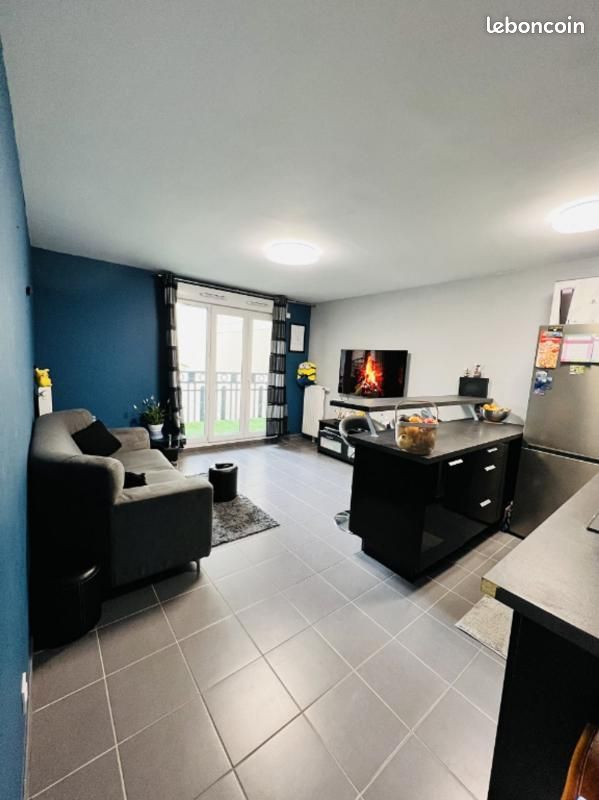 Appartement 3 pièces 57 m² · à Le Blanc-Mesnil · 57 m² · 1 136 €
