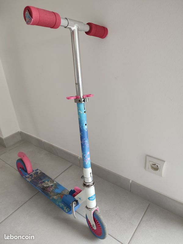 Trottinette Reine des Neige (image 3)
