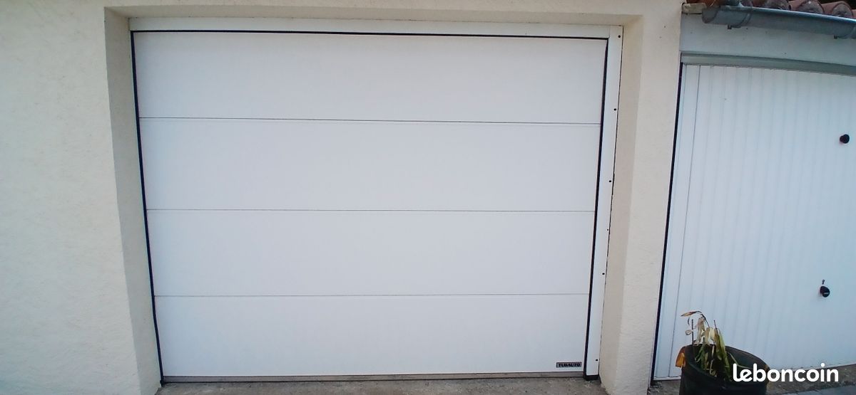 Porte de garage sectionnelle (image 1)