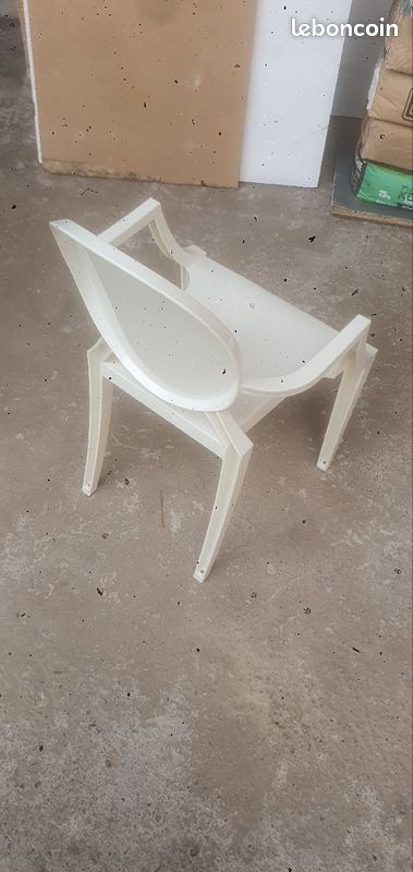 Chaise starck loulou ghosth blanche (image 1)