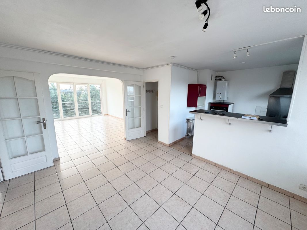 Parking 3 pièces 74 m² · à Mouvaux · 74 m² · 855 €