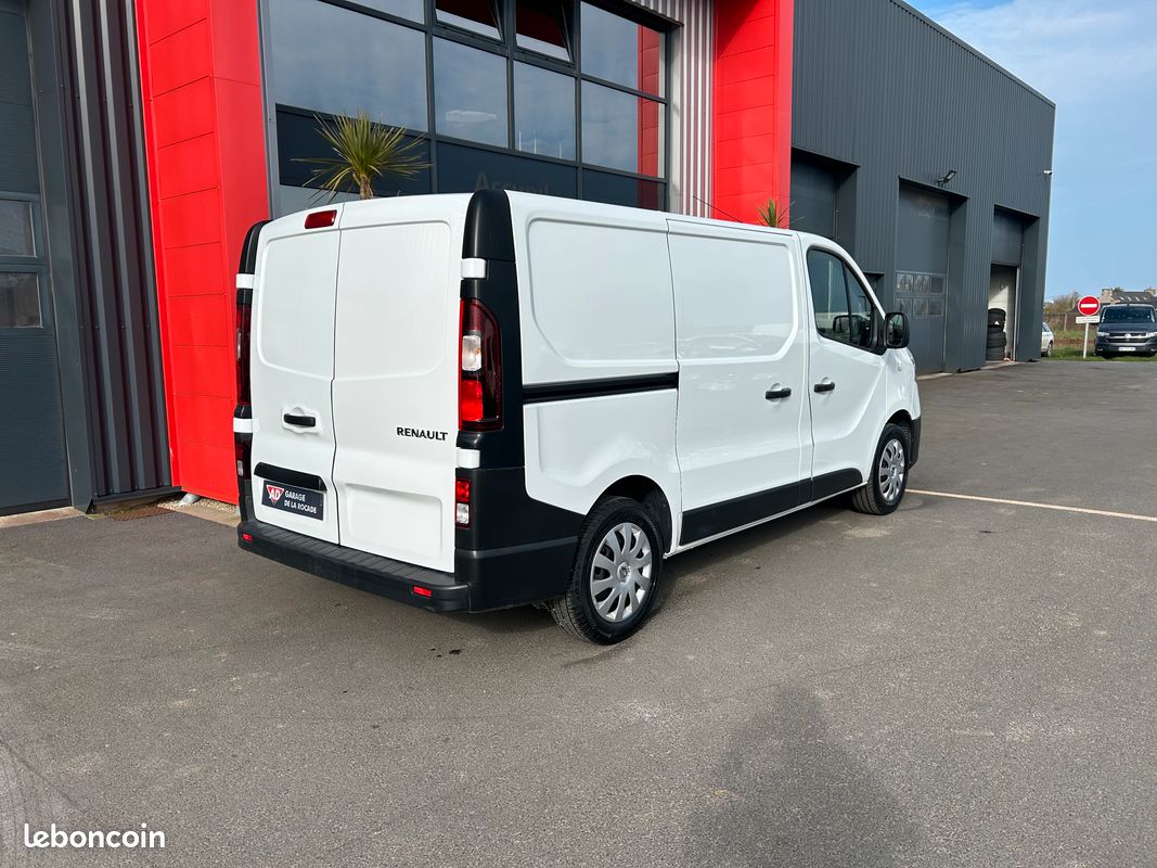 Renault Trafic FGN L1H1 1000 KG DCI 95 E6 GRAND CONFORT 14990 HT / 17988 TTC (image 2)