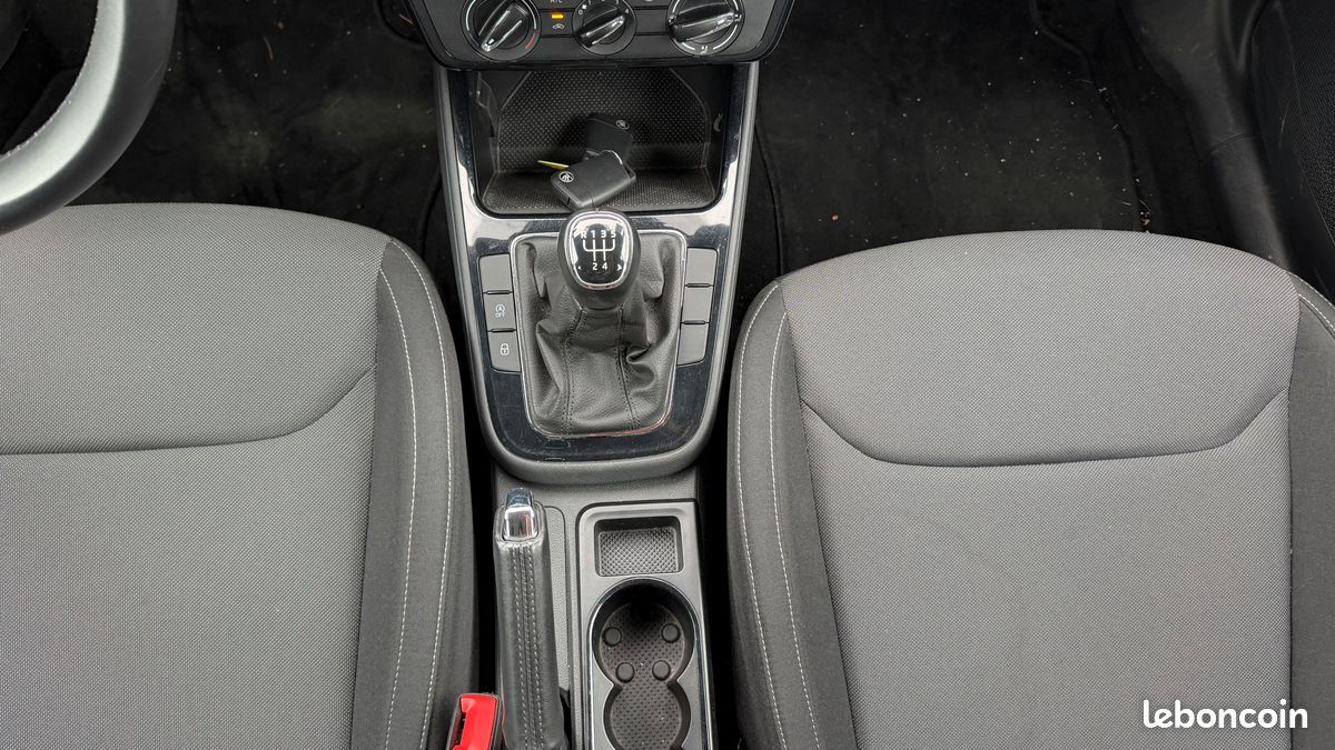 Skoda Fabia 1.0 TSI 95ch Ambition (image 8)