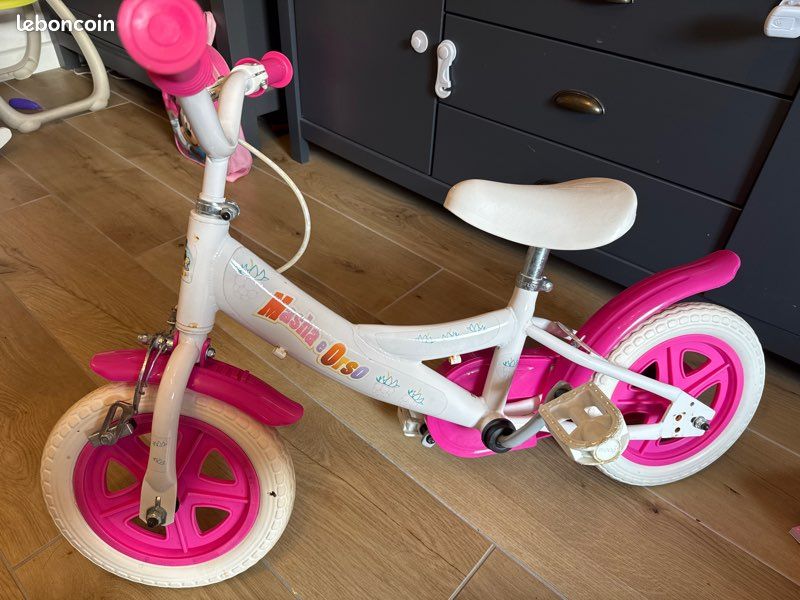 MASHA et l'ours sur le vélo Ballon en plastique 99x58c