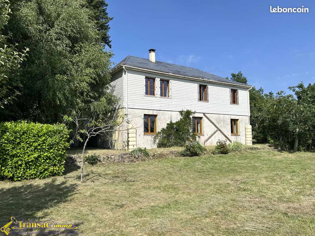 Maison 4 pièces 107 m² · à Lachaux · 107 m² · 98 900 €