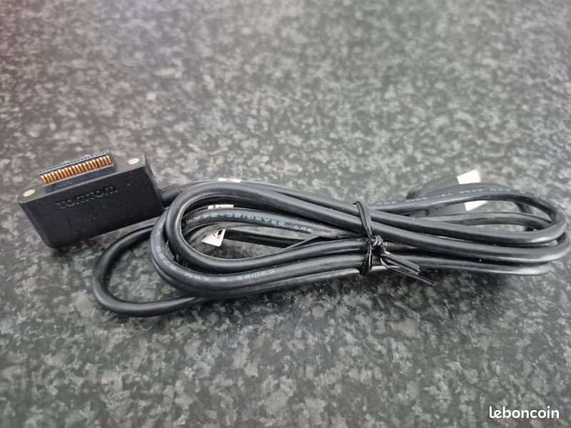 Câble d'origine chargeur / connecteur GPS Tomtom neuf (image 1)