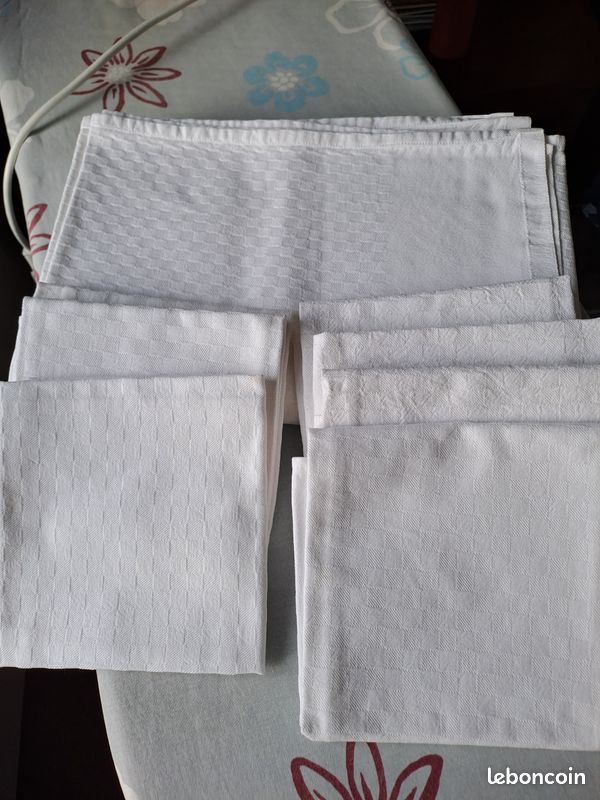 Nappe 200 x 142 + 7 serviettes (image 1)