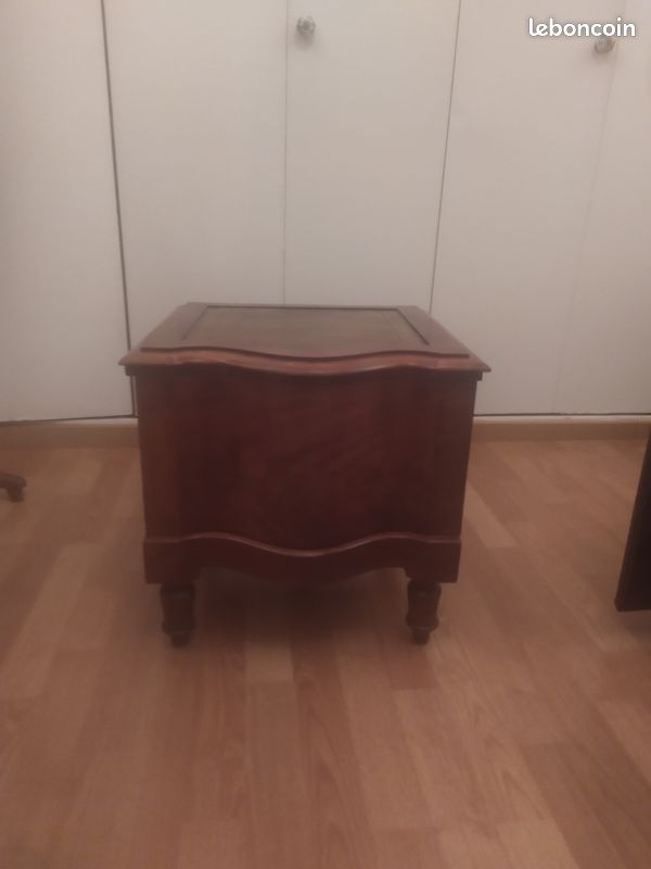 Meuble anglais avec pot de chambre (image 1)