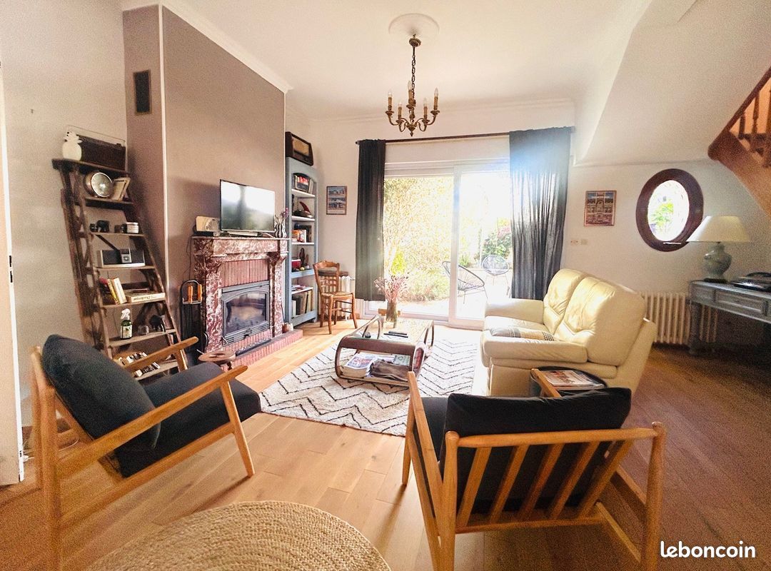 Maison 6 pièces 160 m² · à Dunkerque · 160 m² · 2 050 €/mois