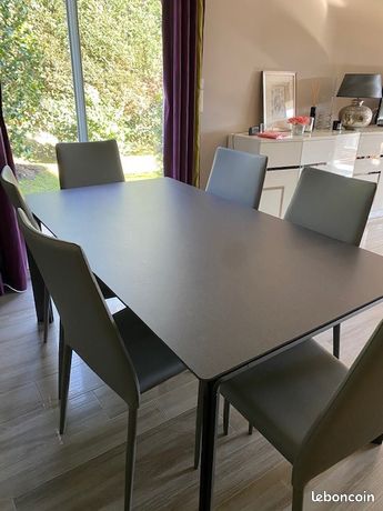 Table De Salle A Manger En Ceramique D Occasion Annonces Meuble Leboncoin