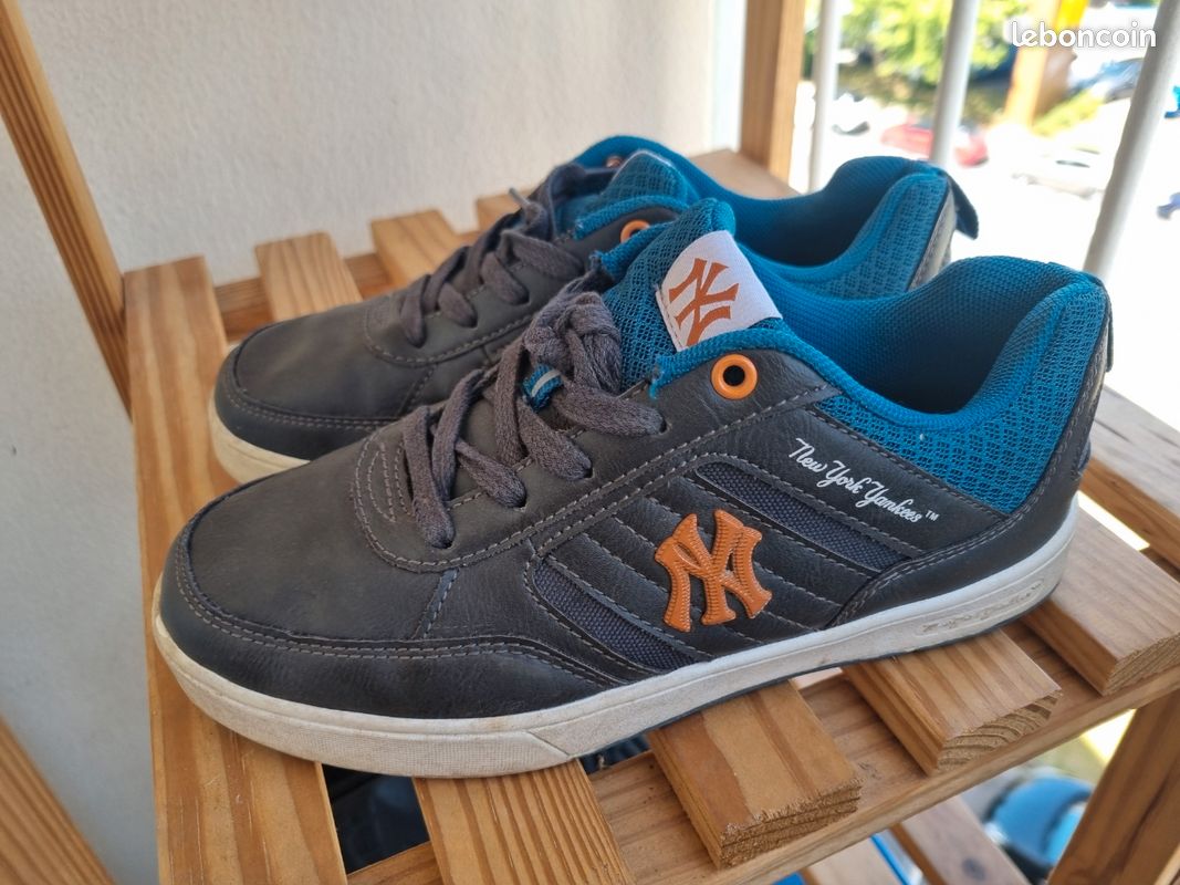 Sneakers NY New York Yankees p.35 (image 1)
