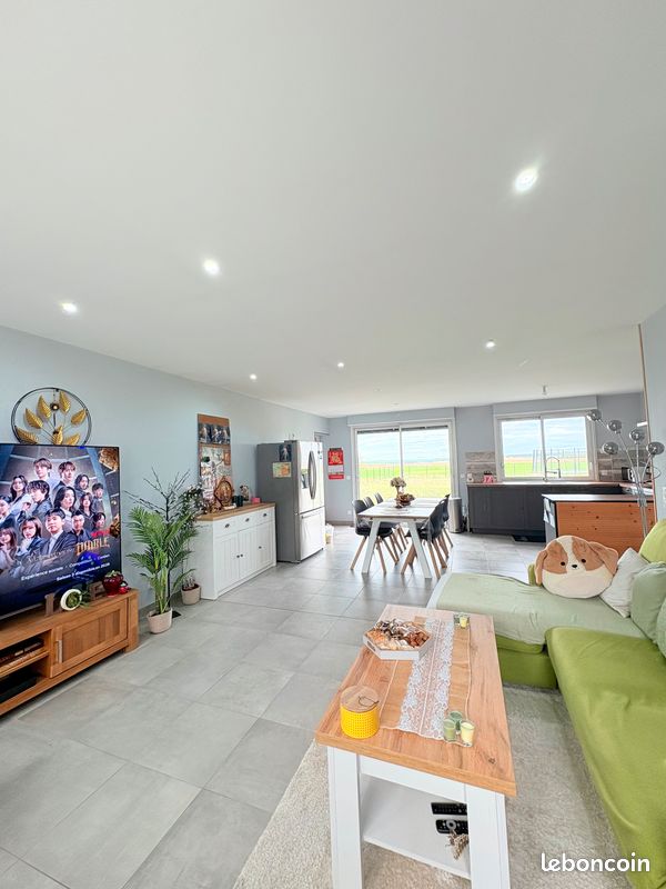 Maison 6 pièces 110 m² · à Quesnoy-sur-Airaines · 110 m² · 275 000 €