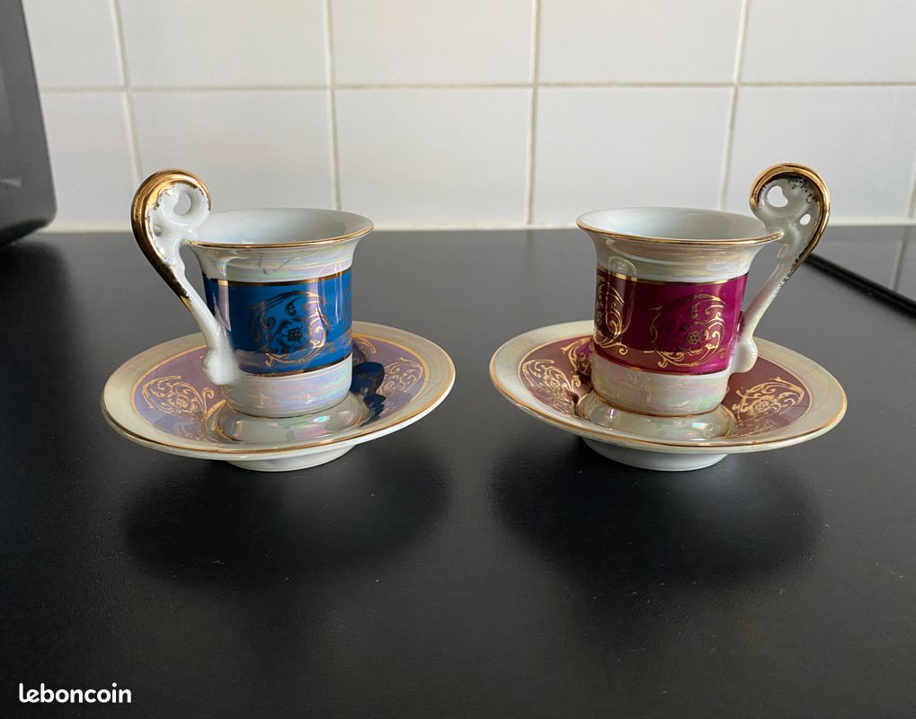 5 tasses à café avec les sous-tasses ARCOPAL modèle Marguerite - Arts de la table