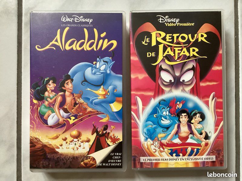 Lot de 2 cassettes VHS Disney classique (image 1)