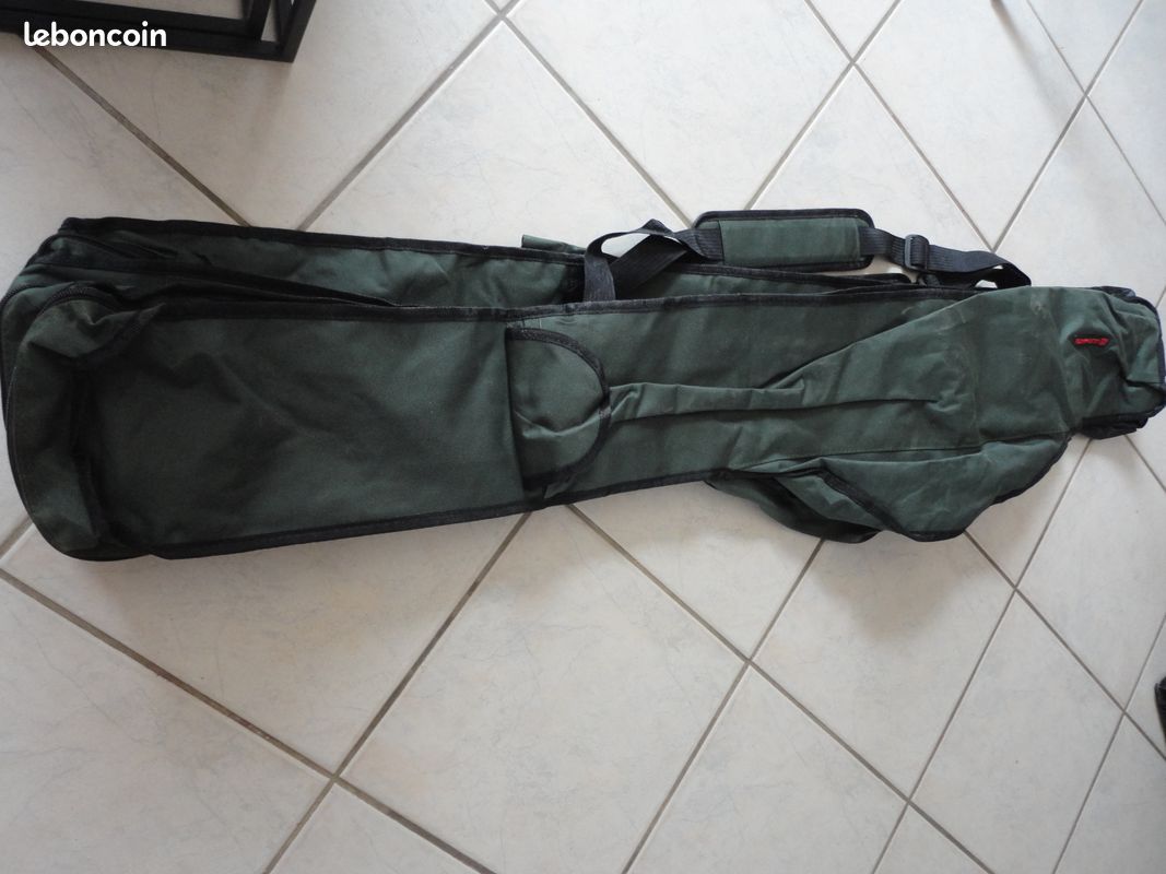 Housse peche trois cannes neuve (image 1)
