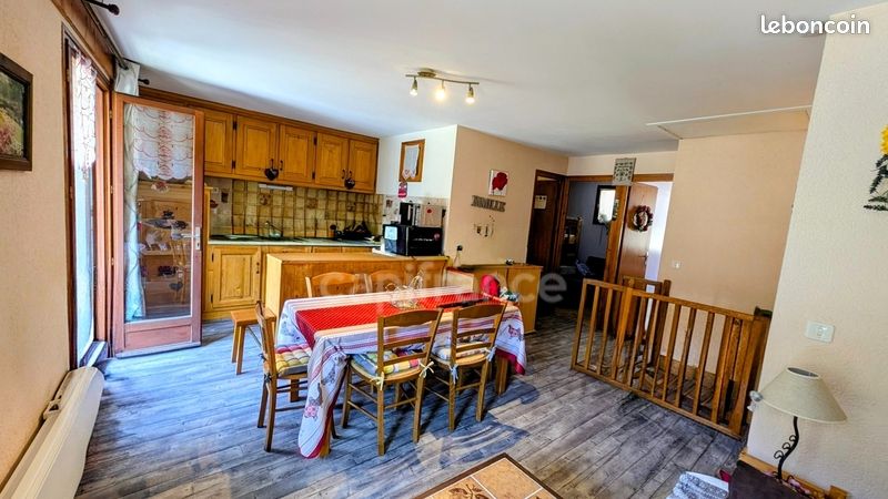 Maison 5 pièces 82 m² · à Les Belleville · 82 m² · 499 000 €