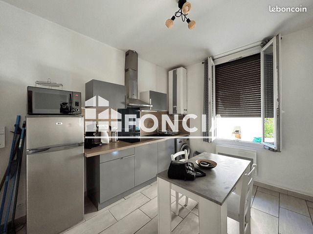 Appartement 1 pièce 27 m² · à Nîmes · 27 m² · 447 €