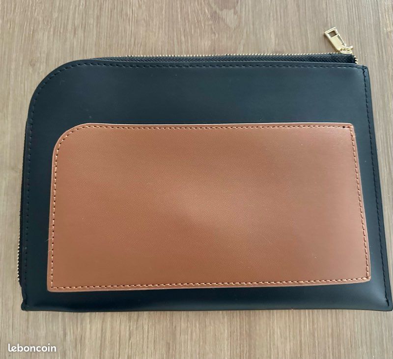 Trousse De Maquillage Lanvin En Toile Bleue, Neuve Sans étiquette, Fabriquée En France