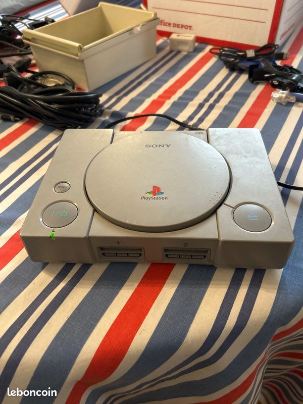 PlayStation 1 (image 1)