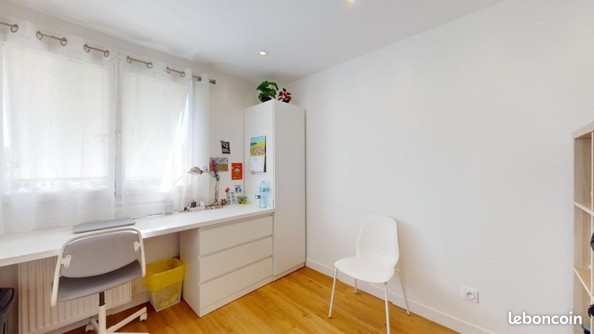 Chambre 4 pièces 74 m² (image 2)