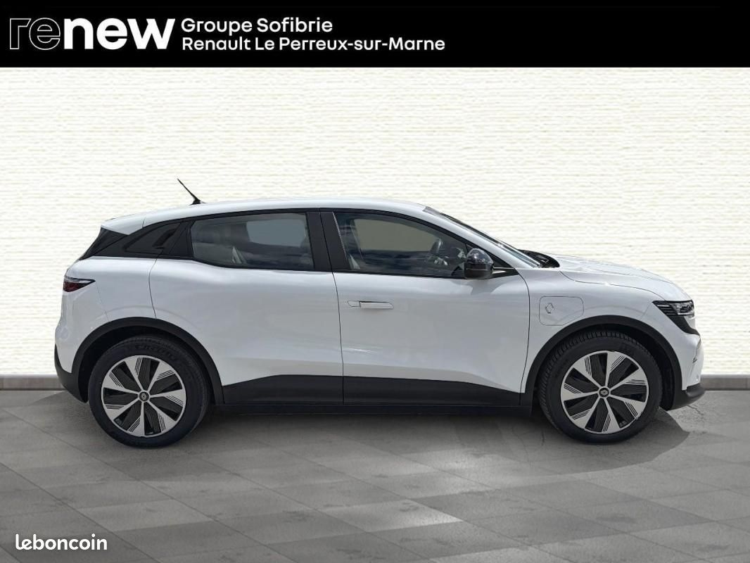 Renault Mégane E-TECH ER EV60 130ch optimum charge Evolution (image 4)
