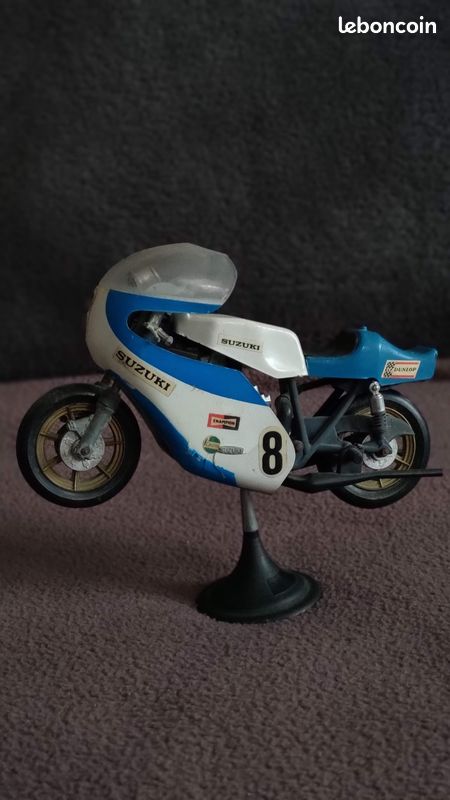 Miniature Moto Polistil Suzuki RG 750 Vintage - échelle 1:15 - Blanc - Années 70