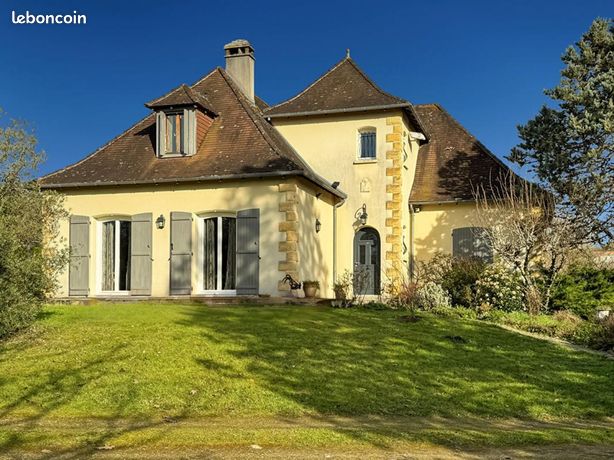 Maison 7 pièces 220 m²