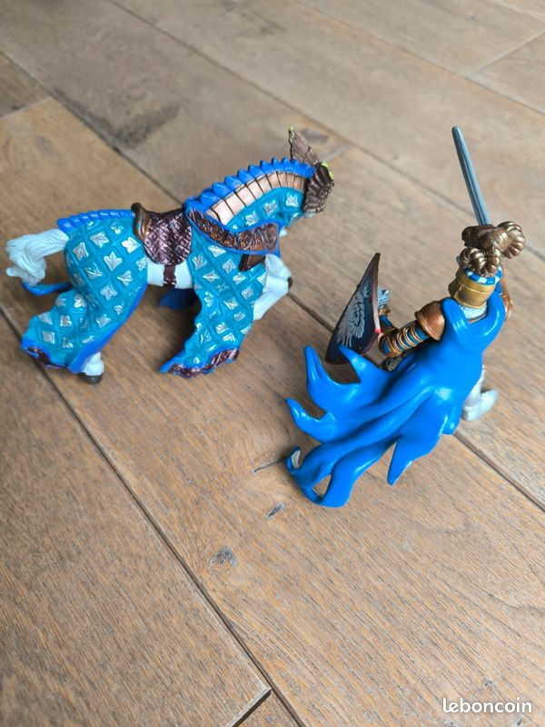 Figurine chevalier PAPO (image 2)