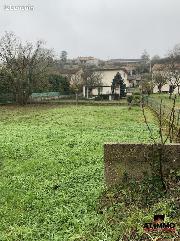 Maison 6 pièces 126 m² - Voeuil-et-Giget 16400 (image principale 3)