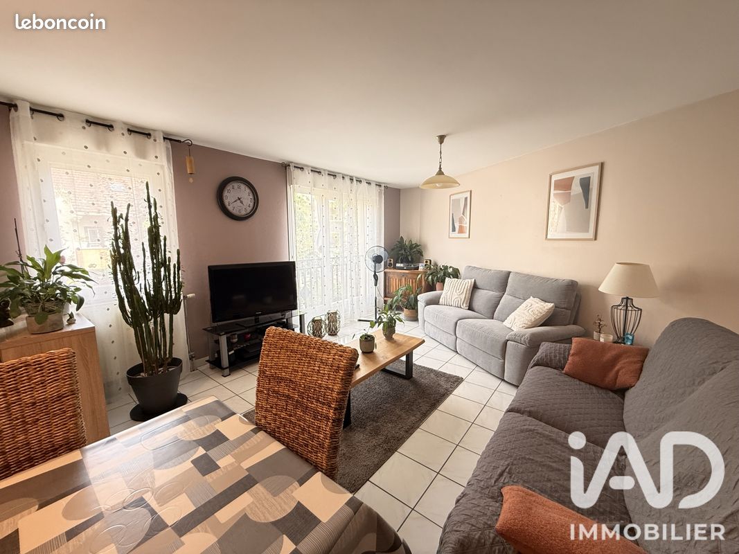 Appartement 5 pièces 110 m² · à Montereau-Fault-Yonne · 110 m² · 210 000 €