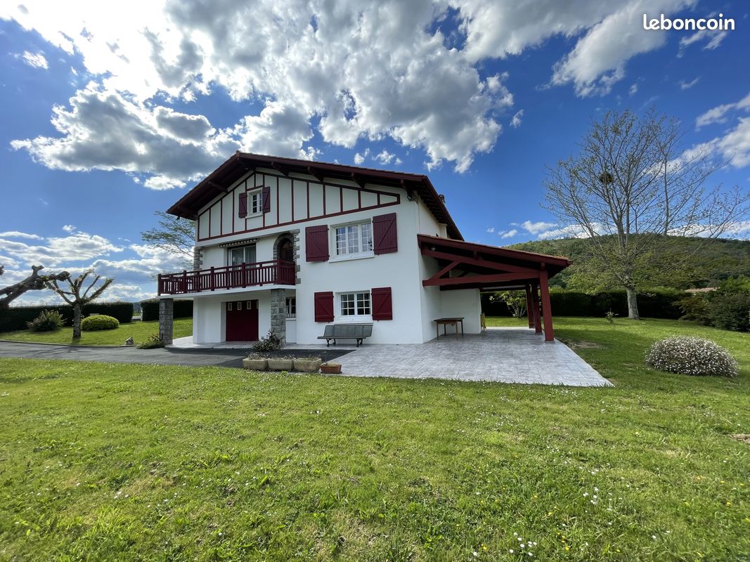Maison 4 pièces 85 m² - Larceveau-Arros-Cibits 64120 (image principale 0)