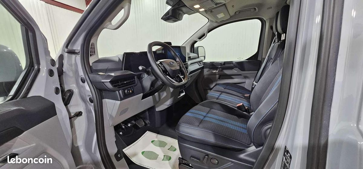 Ford Transit Custom FOURGON 320 L1H1 2.0 ECOBLUE 170 CH BVA8 SPORT (image 5)