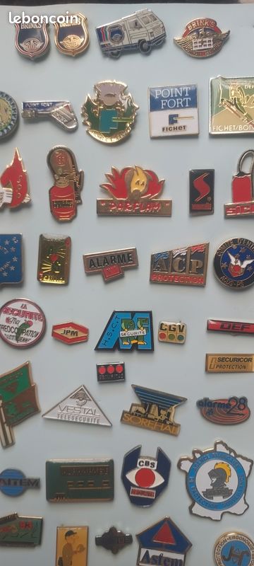 Lot pin's collection ÉQUIPEMENT DE LA MAISON (image 14)