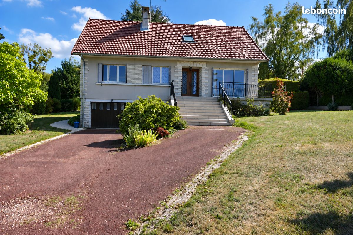 Maison 6 pièces 179 m² · à Ambleny · 179 m² · 263 500 €