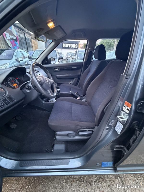 SUZUKI SWIFT 2007 - 75 CH - 63 221Kms - Premier Main - Parfait Etat - DIstrib ok- SUIVIT SUZUKI (image 9)