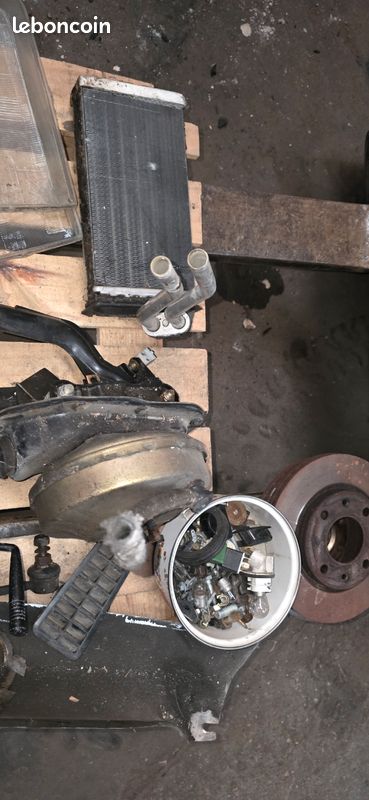 Pieces peugeot 205 (image 2)