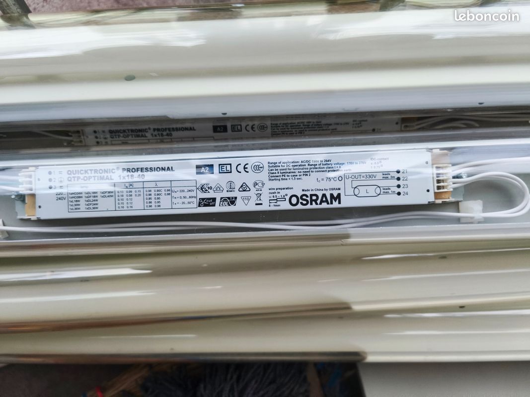 Lot de luminaires tubulaires IP67 Securlite (image 4)