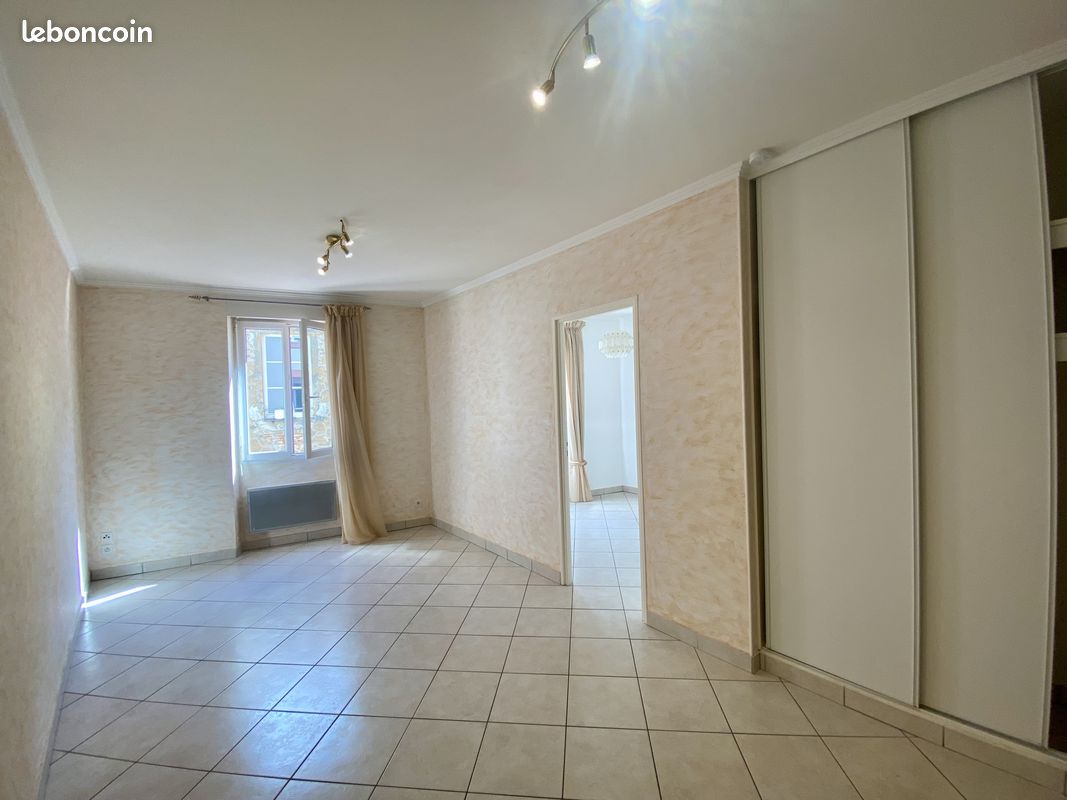 Appartement 2 pièces 34 m² · à Villeneuve-sur-Lot · 34 m² · 385 €