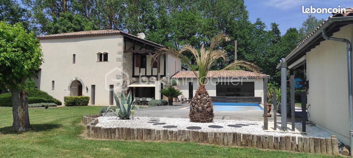 Maison 6 pièces 193 m² · à Casteljaloux · 193 m² · 429 500 €