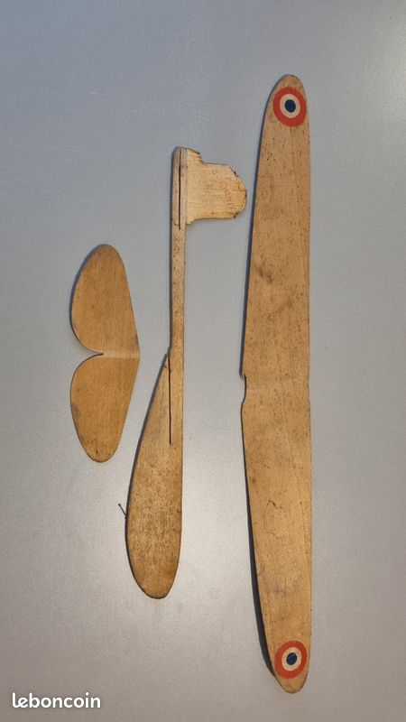 jouet ancien avion de guerre en bois