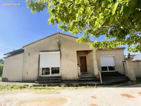 Maison 7 pièces 430 m² · à Montélimar · 430 m² · 367 500 €
