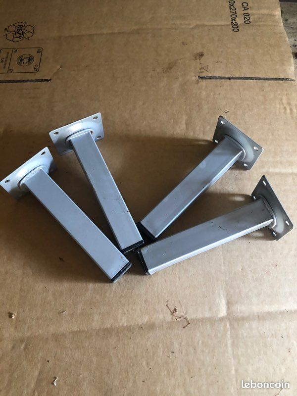 Lot de 4 Pieds pour meuble (image 1)