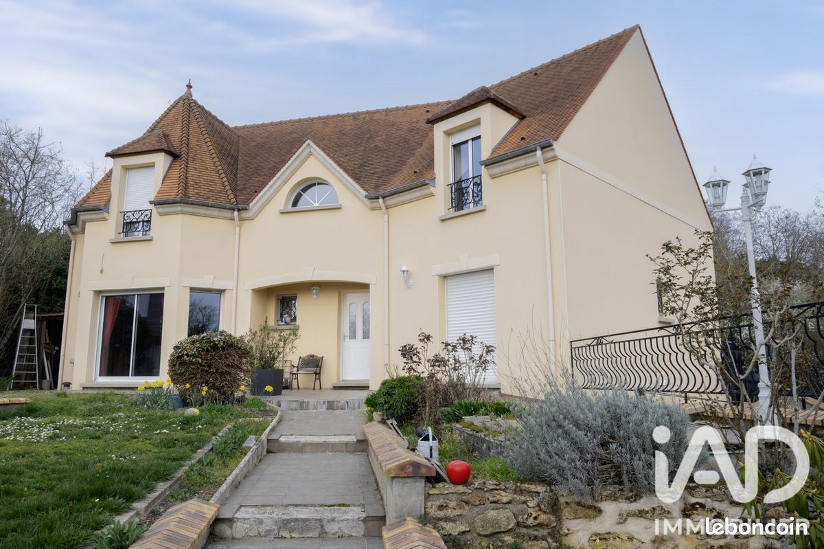 Maison 7 pièces 173 m² · à Étiolles · 173 m² · 649 000 €