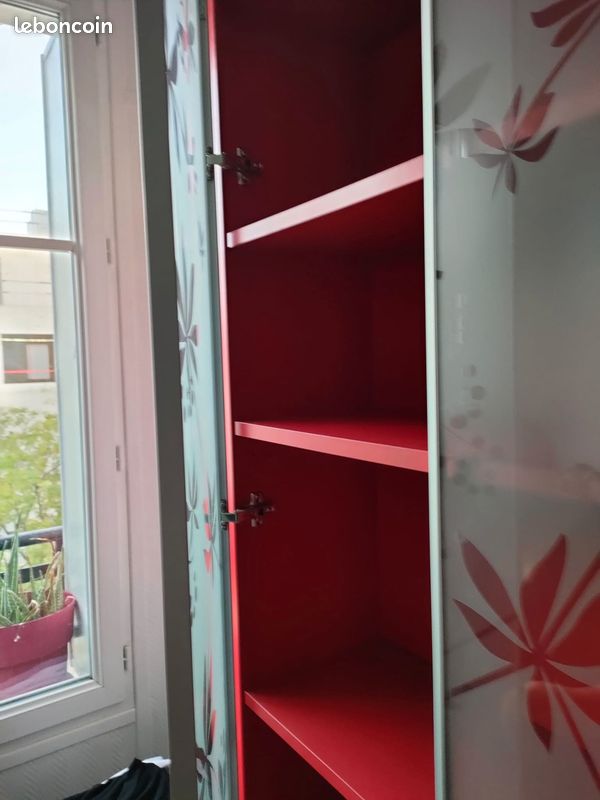 IKEA Billy rouge avec portes (image 3)