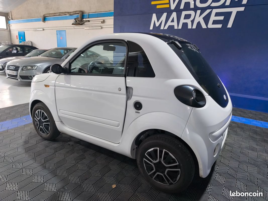 MICROCAR Due 0.5 D Initial - 2025 - Boîte auto - SANS PERMIS - (image 2)