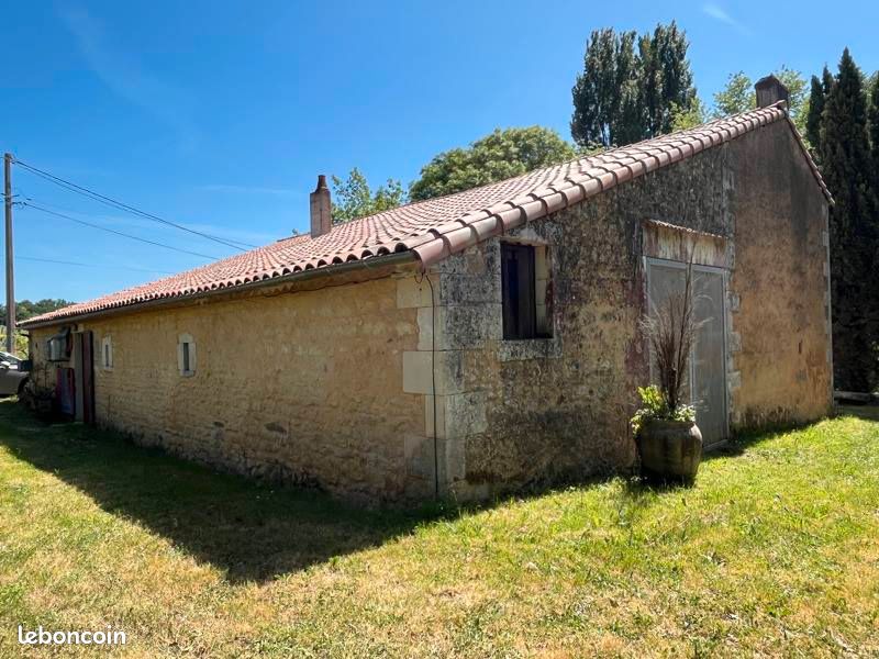 Maison 6 pièces 173 m² · à Mirambeau · 173 m² · 185 000 €
