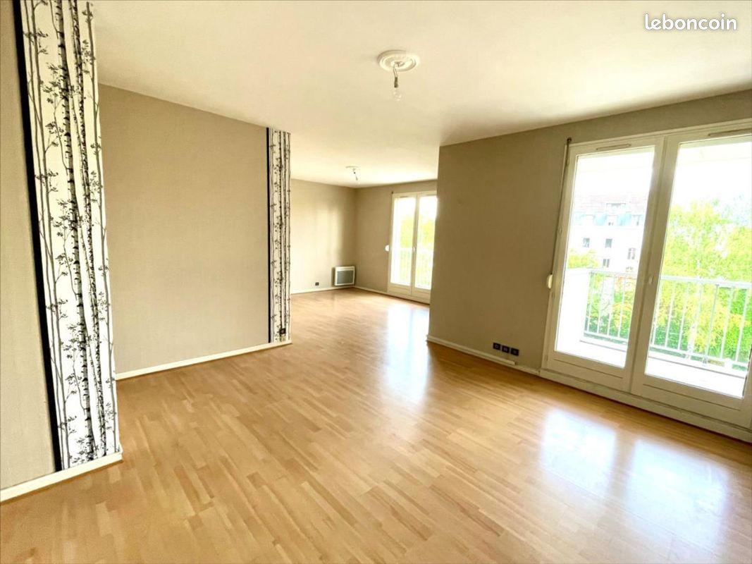 Appartement 3 pièces 79 m² · à Reims · 79 m² · 790 €