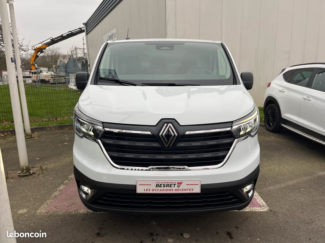 Renault TRAFIC Van L1H1 ADVANCE 3T Blue dci 150 ch Auto9 (image 2)